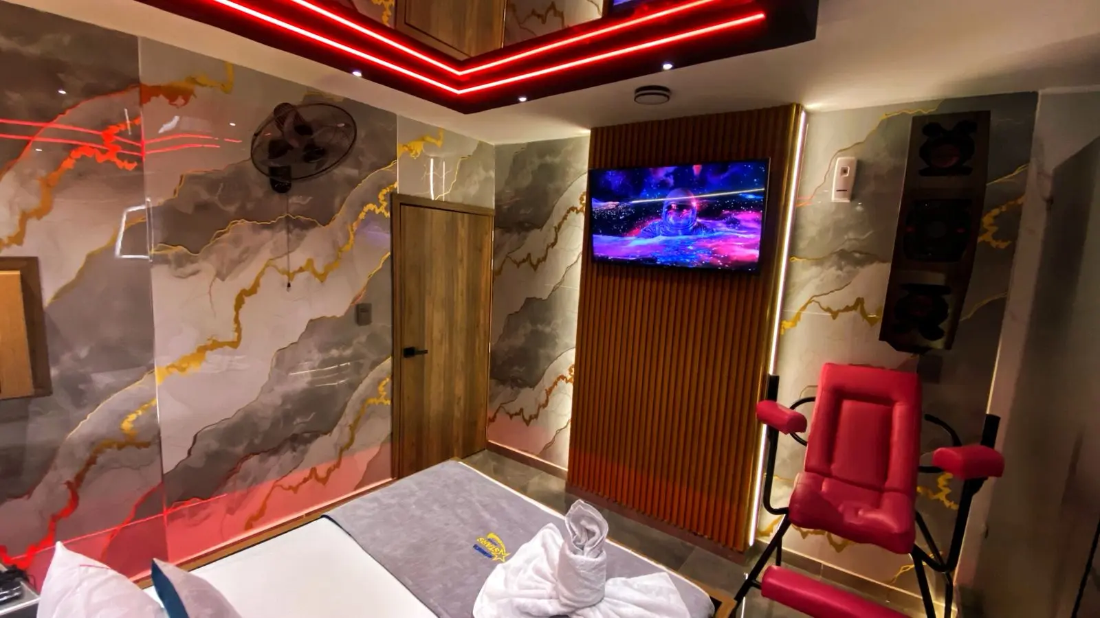 Suite 205 miniatura 2