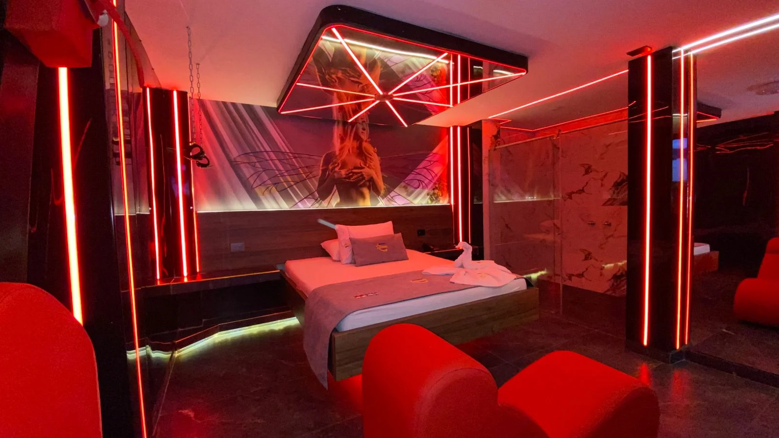 Suite 204 miniatura 5
