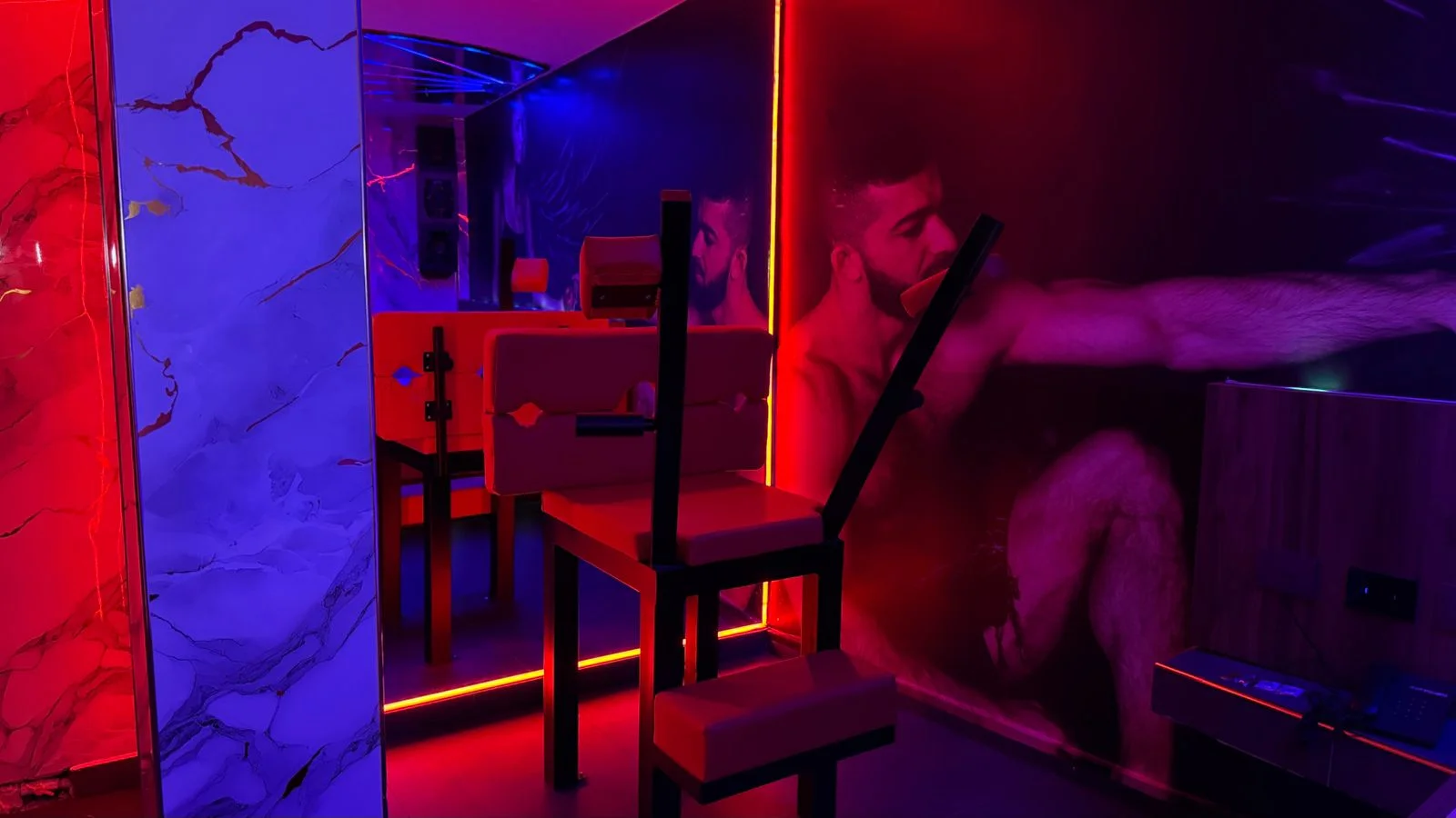Suite 210 miniatura 2
