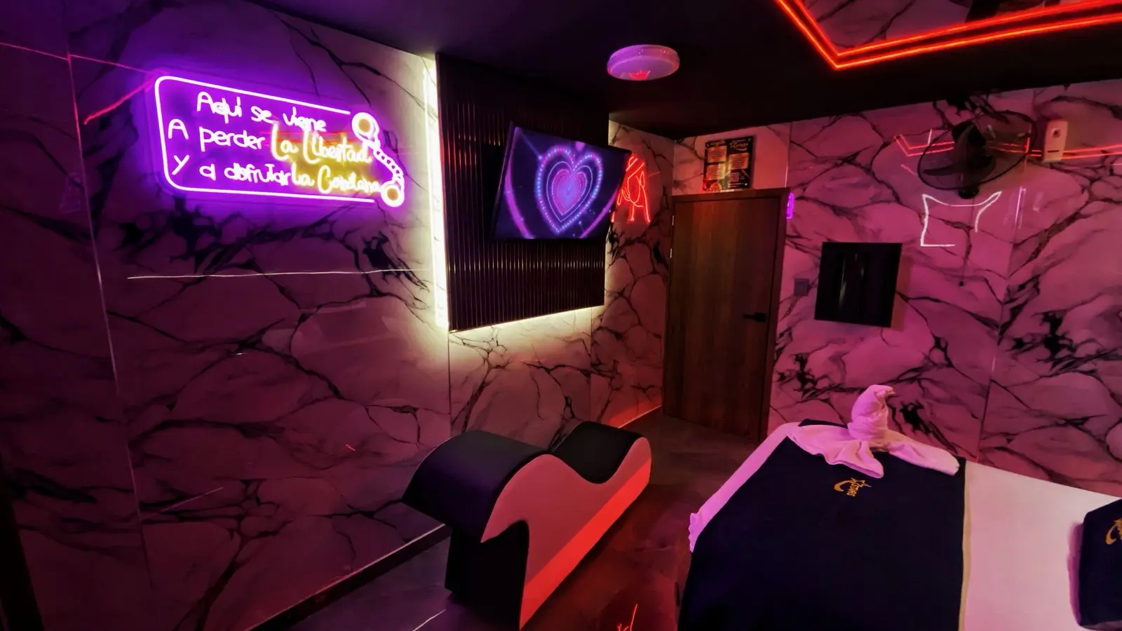 Suite 208 miniatura 3